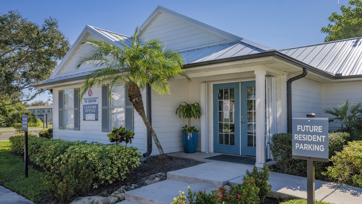 Trivela Port St Lucie apartments in Port ST Lucie FL