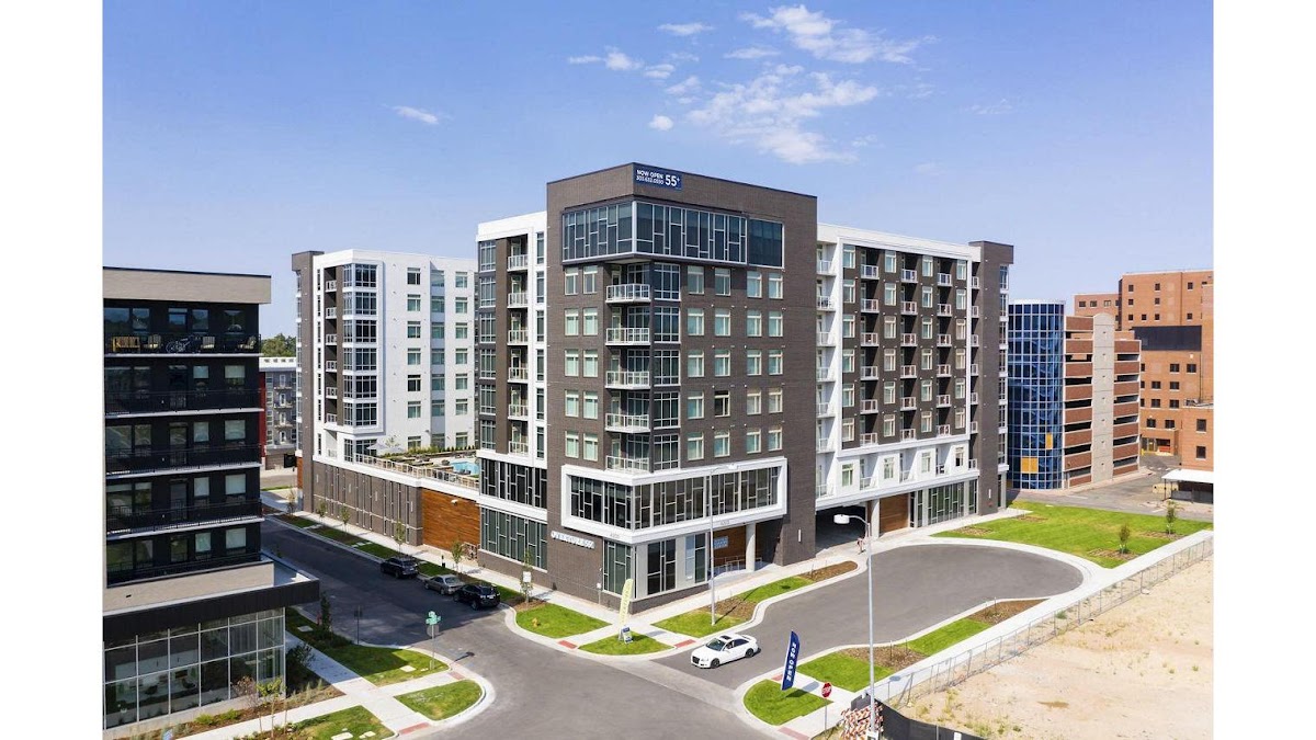 Overture 9th + CO apartments in Denver CO