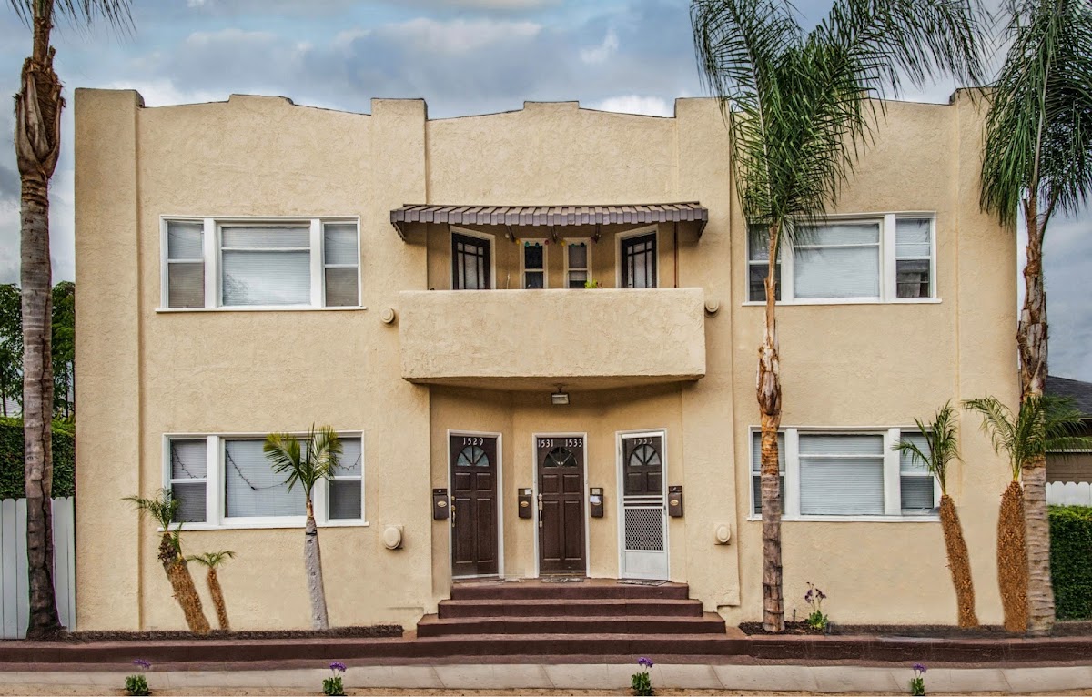 CMC Realty & Property Management apartments in Long Beach CA