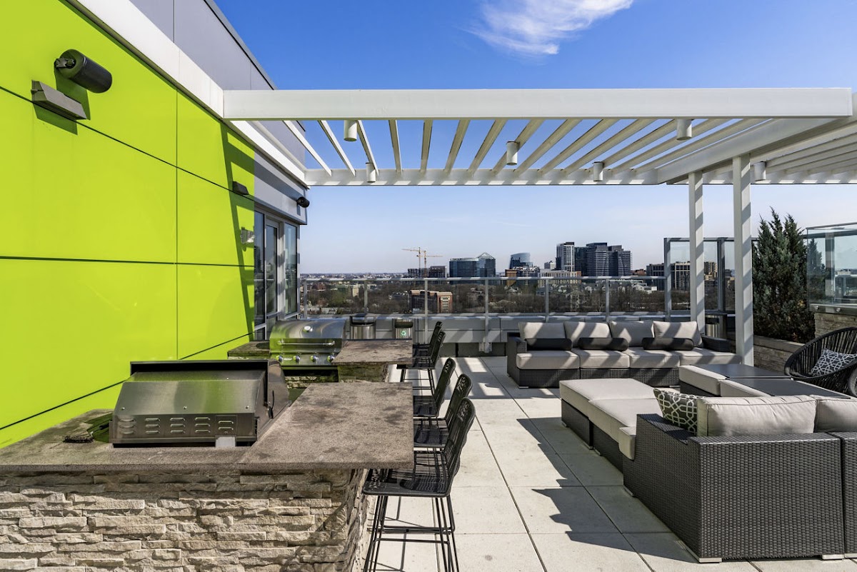 Verde Pointe apartments in Arlington VA