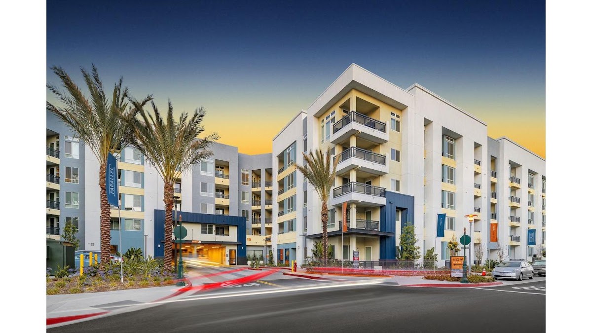 Parallel apartments in Anaheim CA