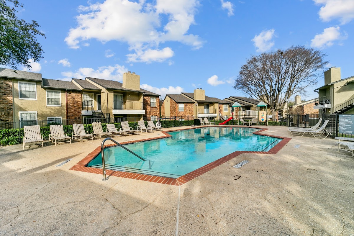Rise Apollo Heights apartments in Garland TX