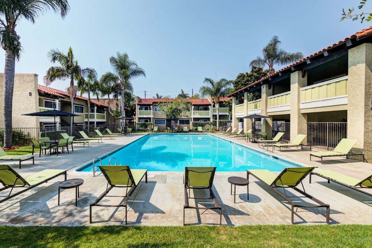 Newport Bay Terrace apartments in Irvine CA