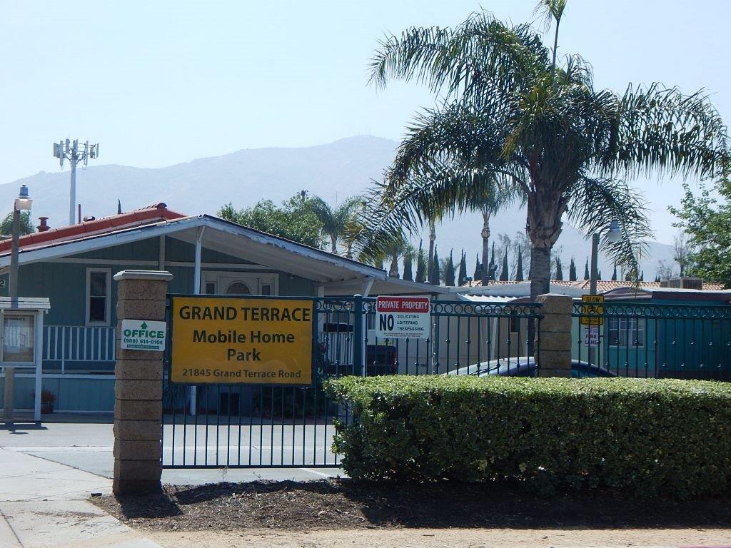 Grand Terrace apartments in Riverside CA