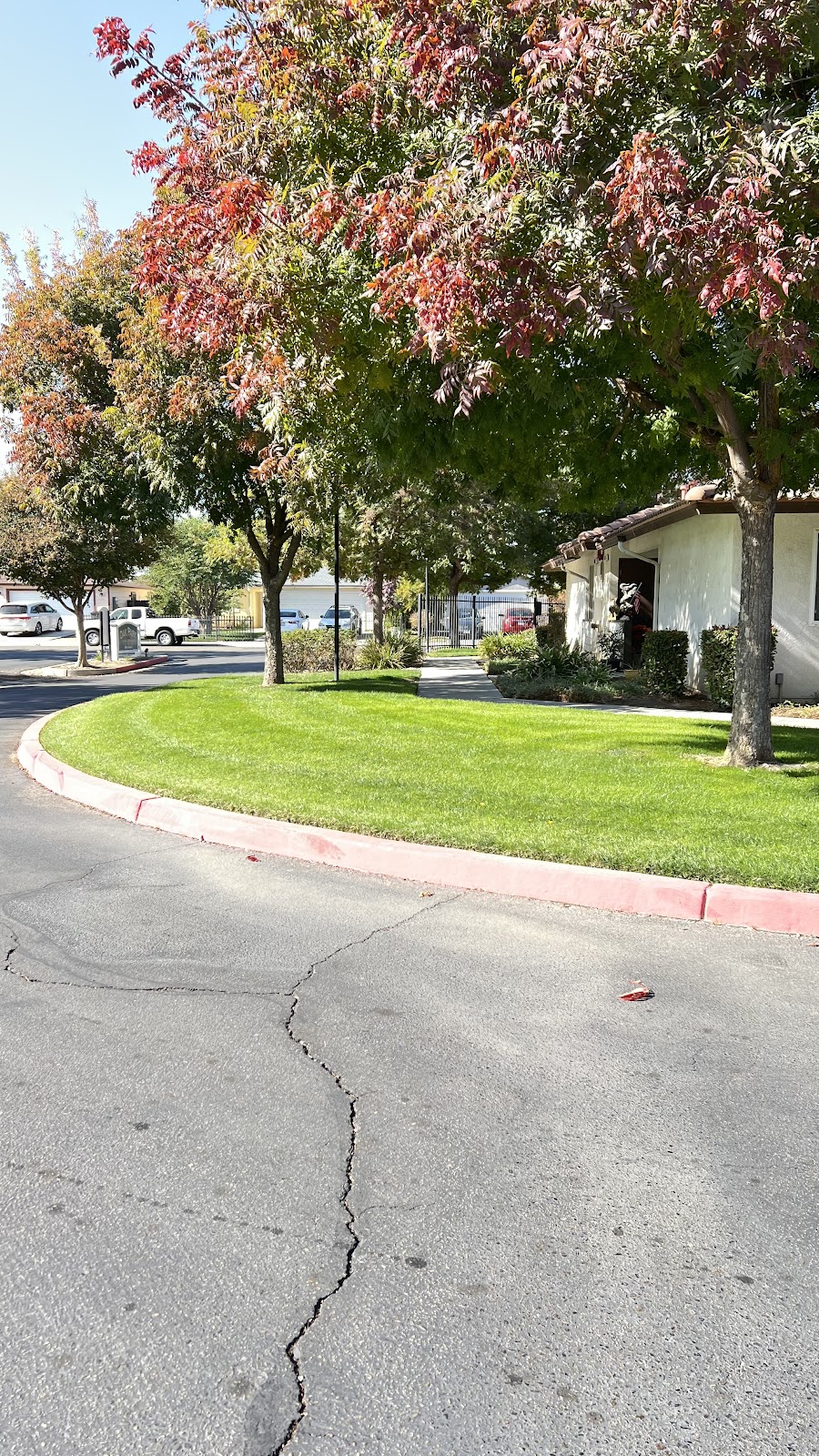 Oak Park Senior Villas apartments in Fresno CA