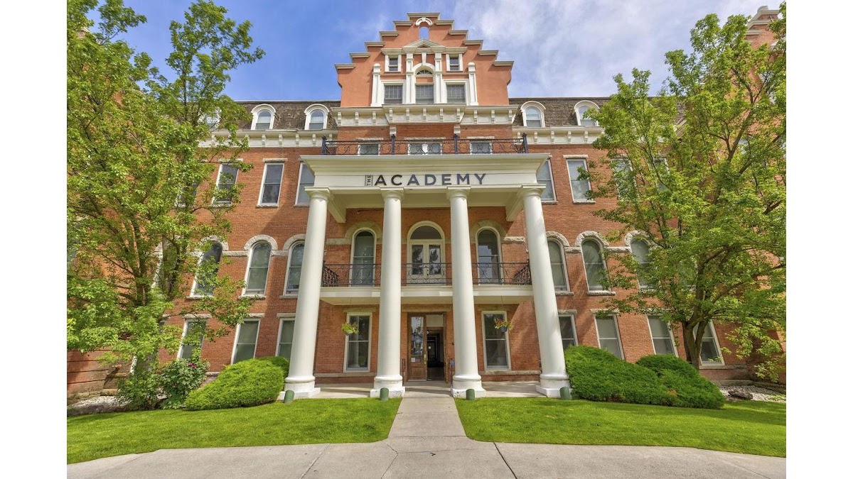 The Academy apartments in Spokane WA