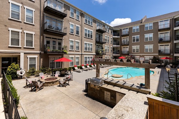 Fielder Square apartments in Memphis TN