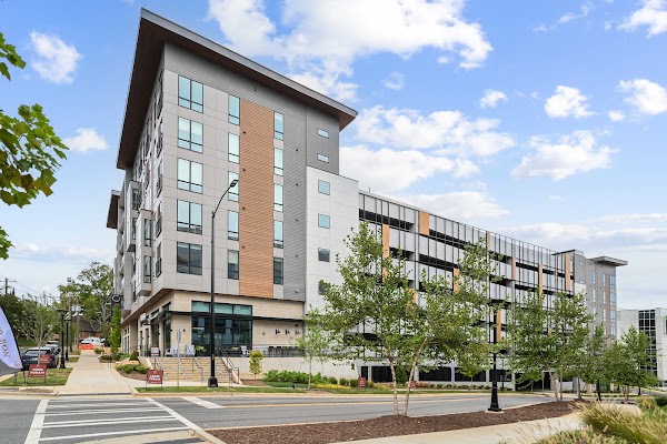 Solis Midtown apartments in Charlotte NC
