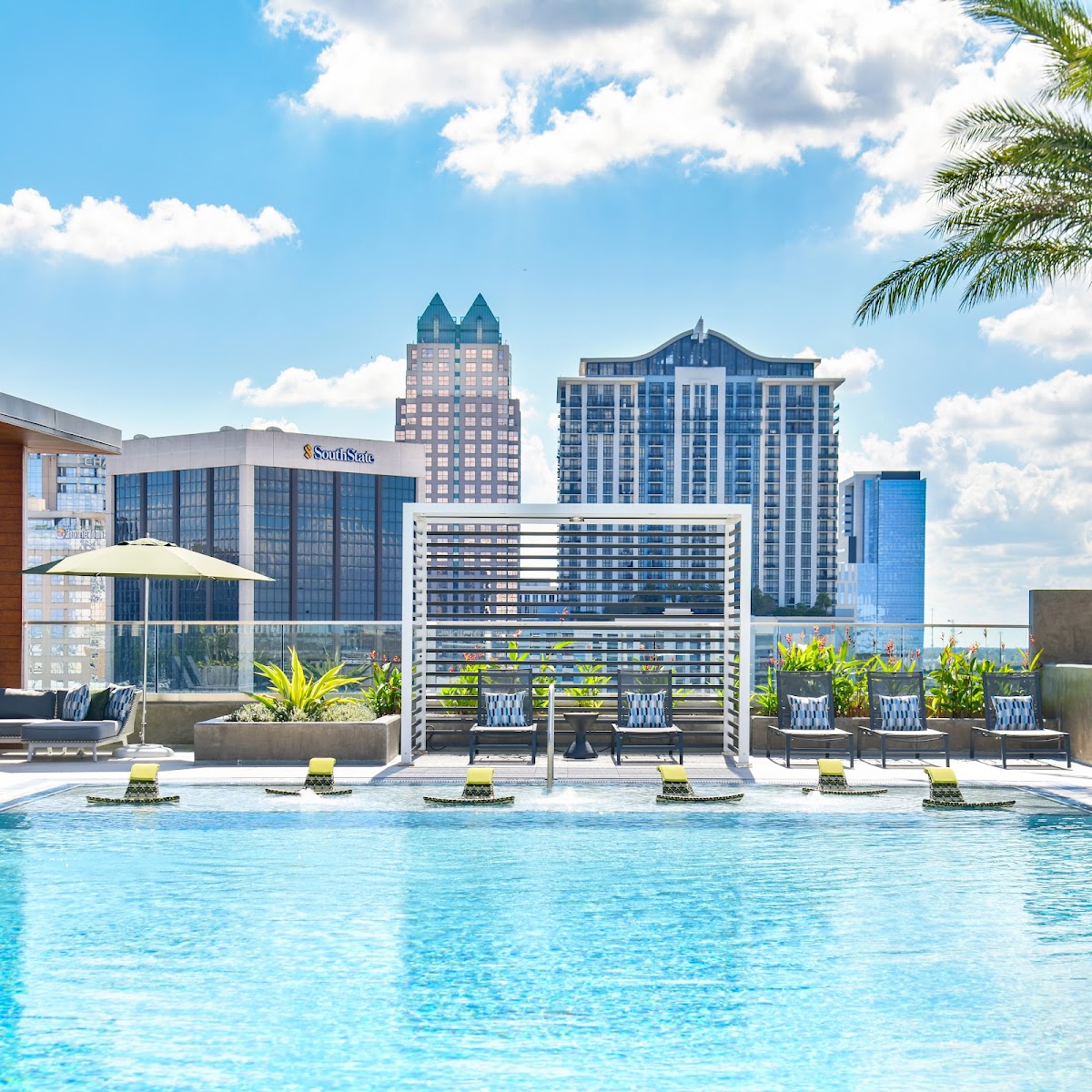 MAA Robinson apartments in Orlando FL