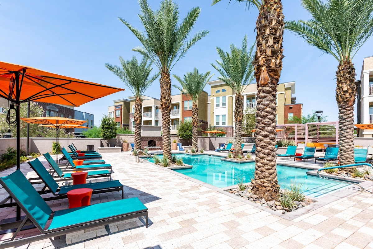 Town Commons apartments in Gilbert AZ