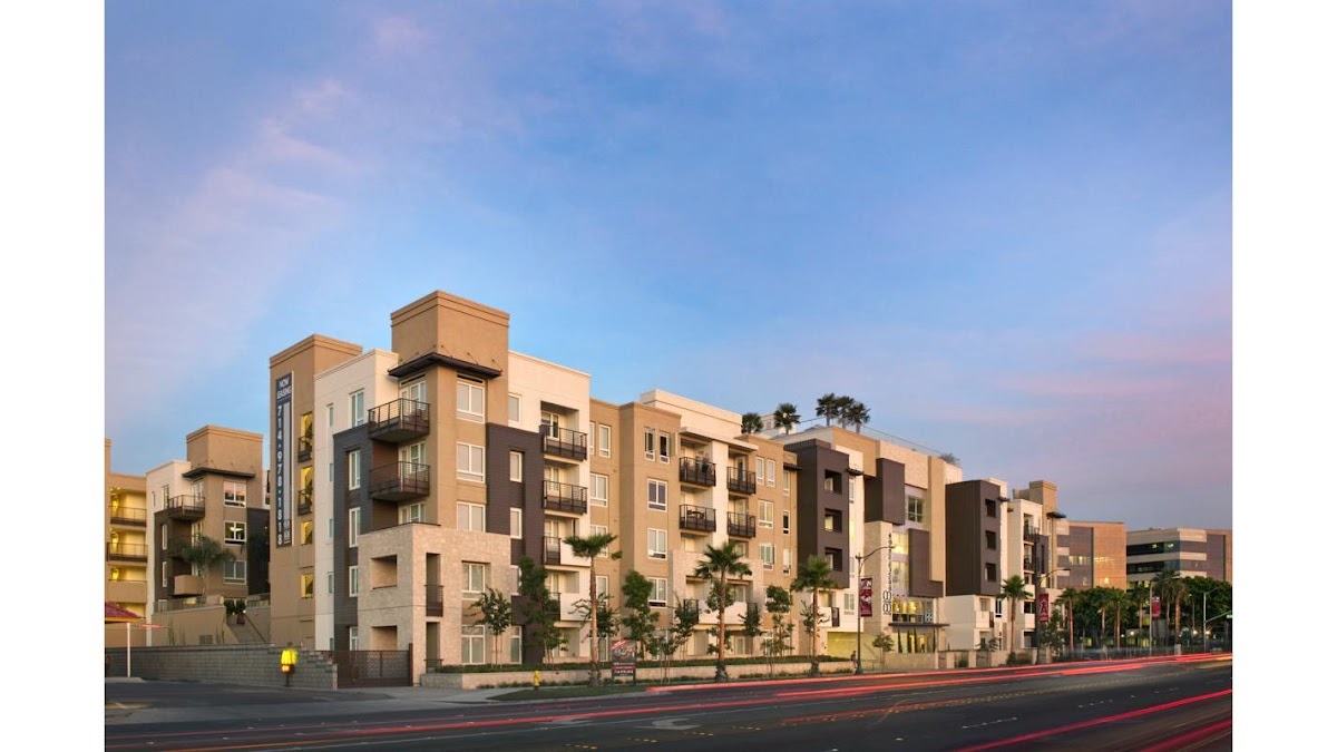 1818 Platinum Triangle apartments in Anaheim CA