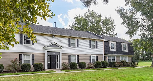 Sparrows Point Townhomes and Apartments apartments in Virginia Beach VA