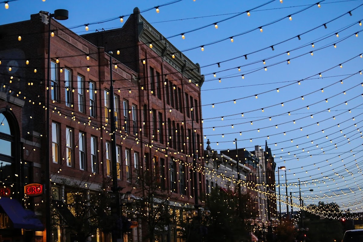 Local by Laramar Denver apartments in Denver CO