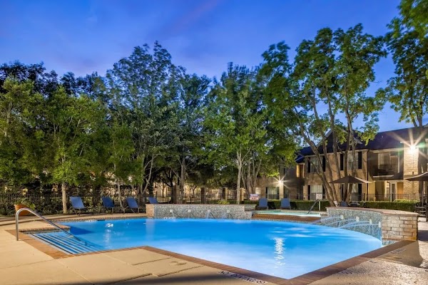 Marquis at Westchase apartments in Houston TX