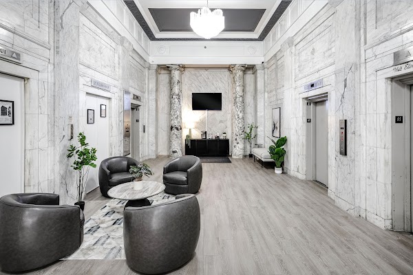 Orpheum Tower apartments in Omaha NE