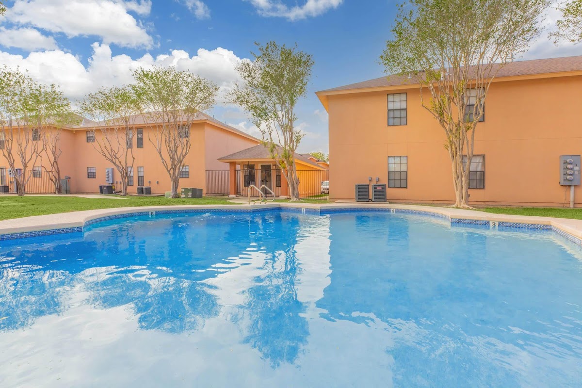 Villas Laredo apartments in Laredo TX