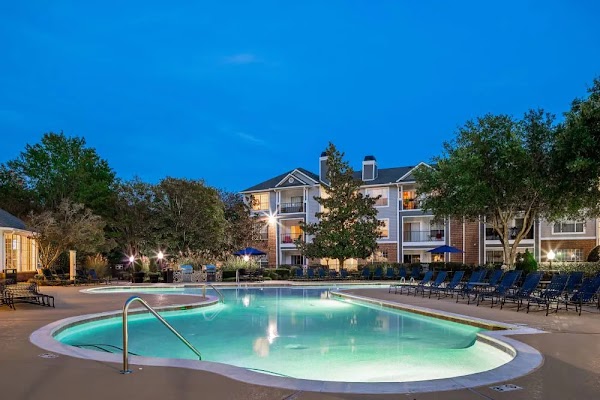 Marquis Carmel Valley apartments in Charlotte NC
