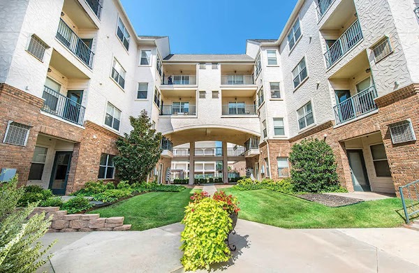 Aviare Arts District apartments in Oklahoma City OK