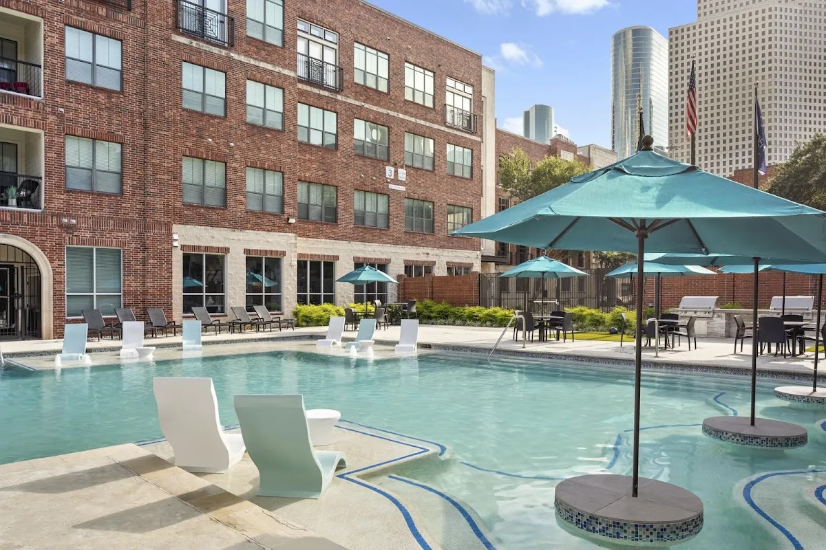 Marquis Enclave apartments in Houston TX