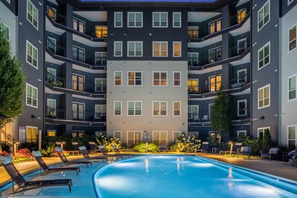 Skyline West apartments in Atlanta GA