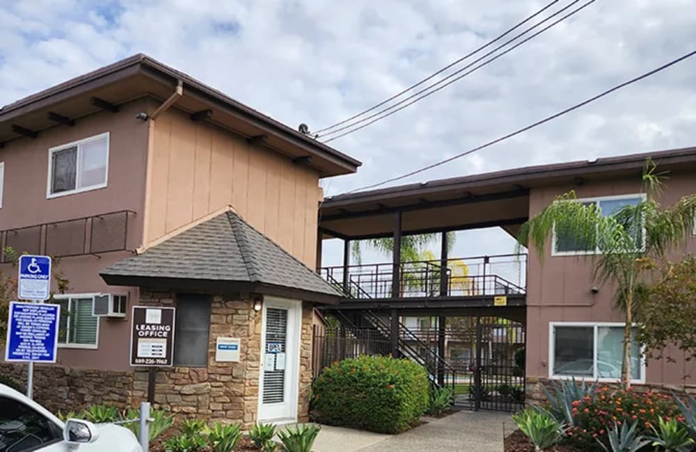 Villas At Millbrook apartments in Fresno CA