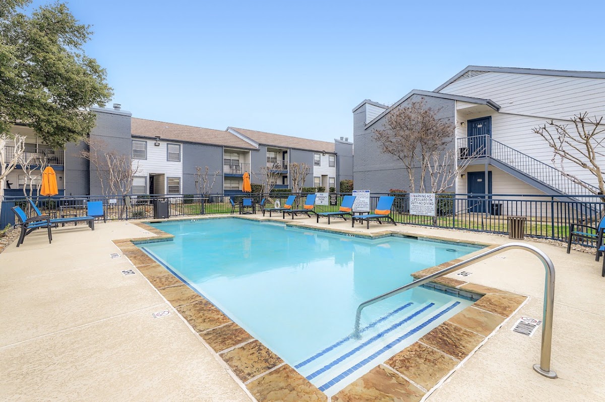 Rise Heather Ridge apartments in Arlington TX