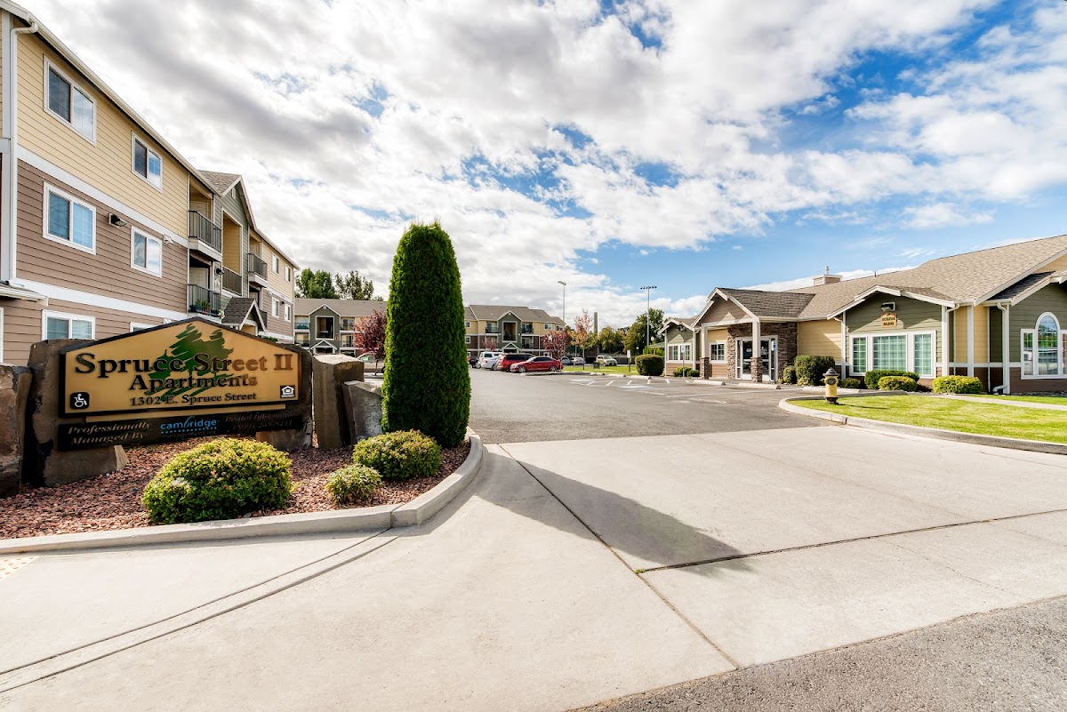 Chestnut Court & Spruce Street Apartments apartments in Yakima, WA