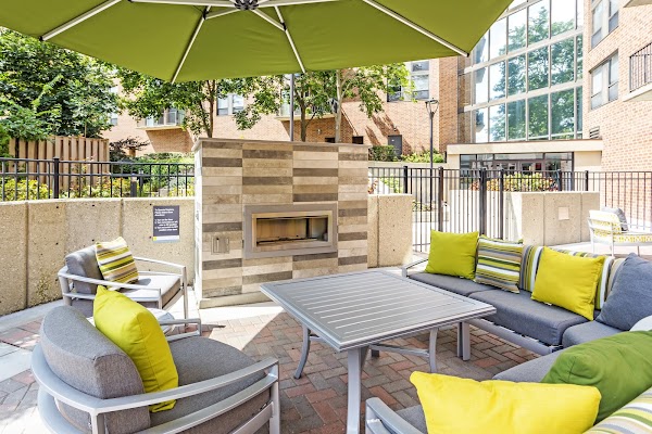 Hancock Square at Arlington Station apartments in Arlington Heights, IL