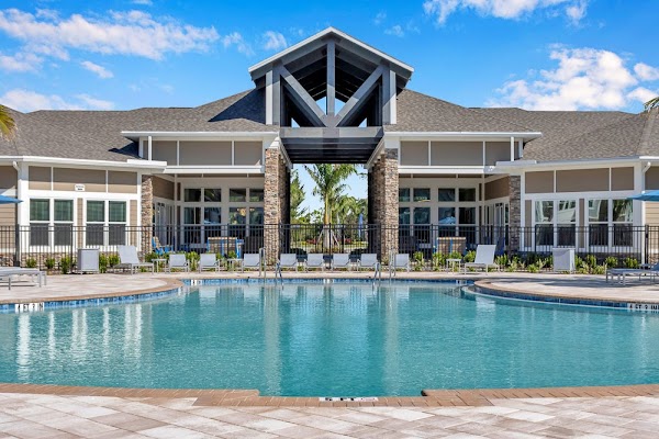 The Carlton of Fort Myers apartments in Fort Myers, FL