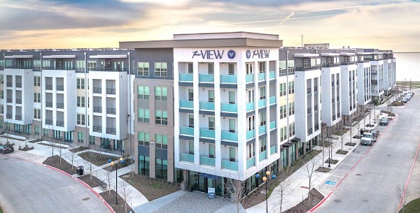 The View at Sapphire Bay apartments in Rowlett, TX