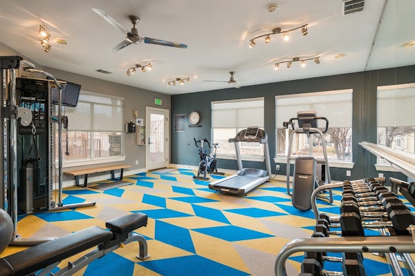 Stonebridge At Twin Peaks apartments in Longmont, CO