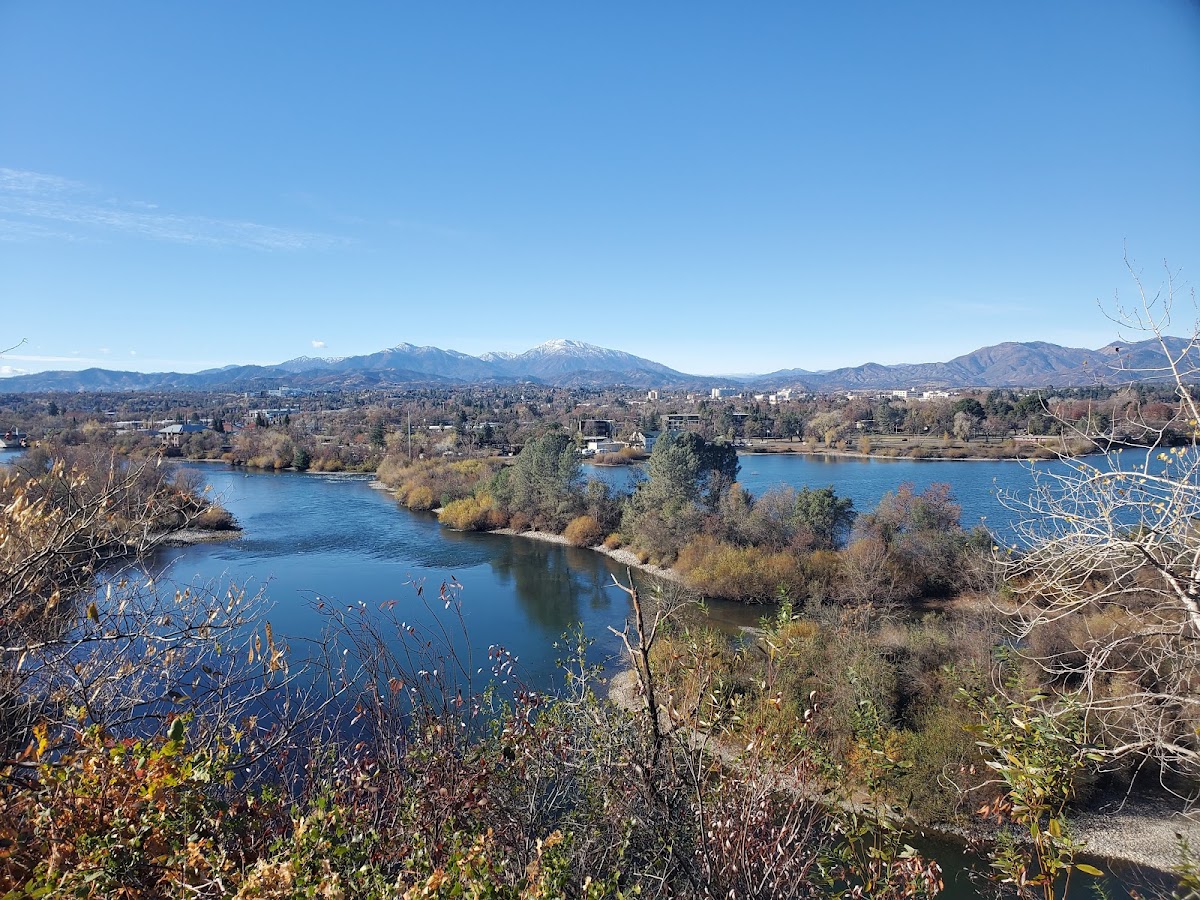 Country Properties apartments in Redding, CA