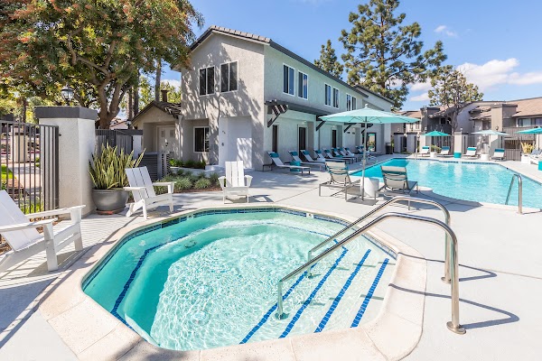 Hensley at Corona Pointe apartments in Corona CA