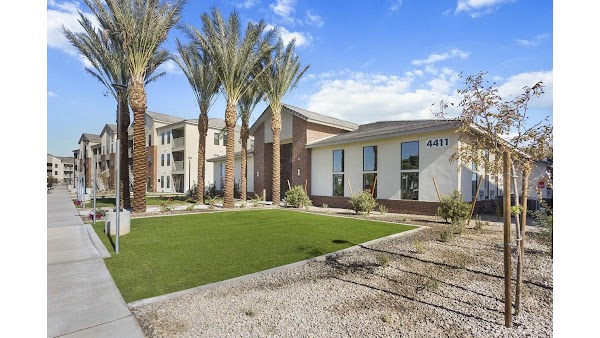 Alta 99th apartments in Avondale, AZ