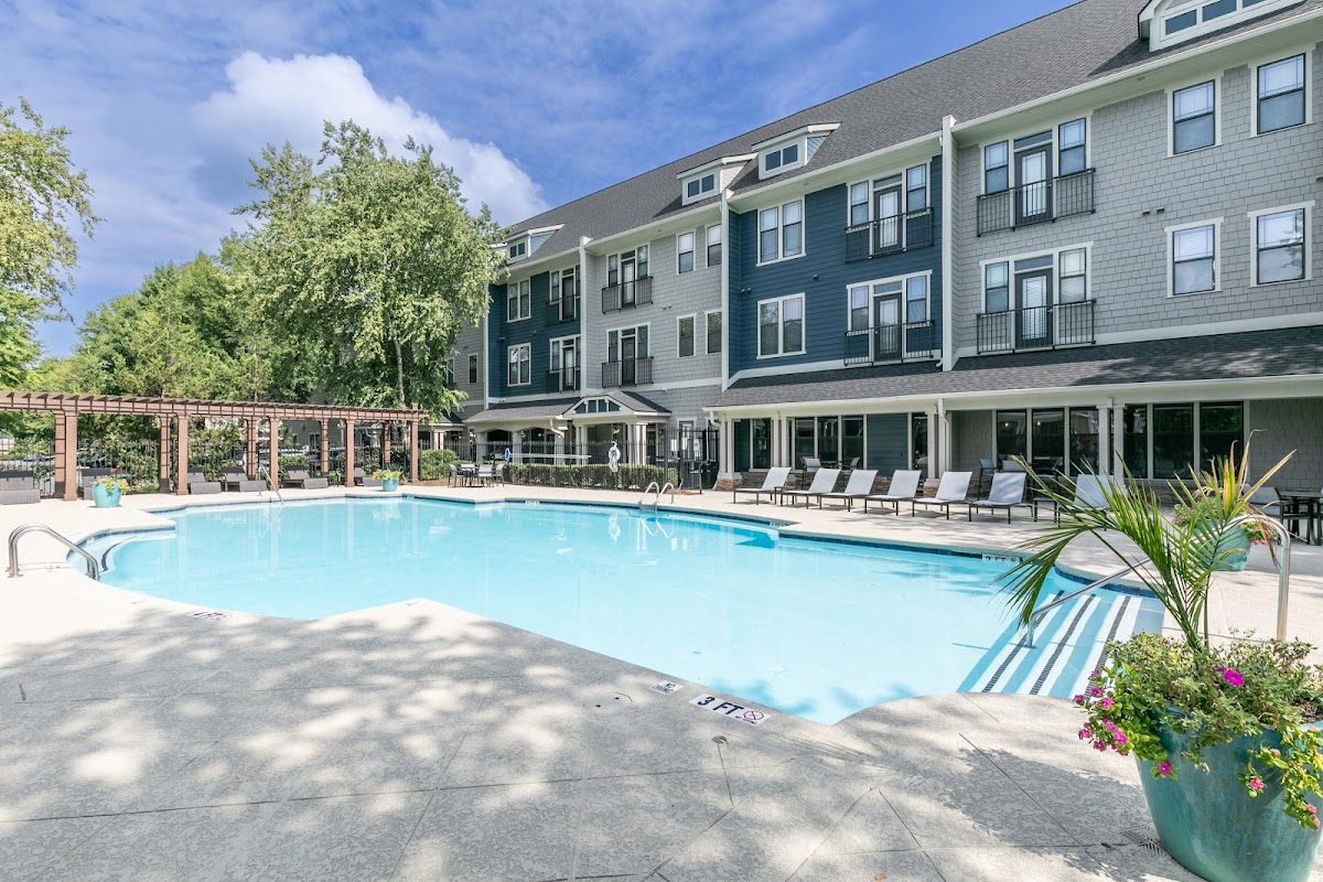 The Reserve at Johns Creek Walk apartments in Johns Creek GA