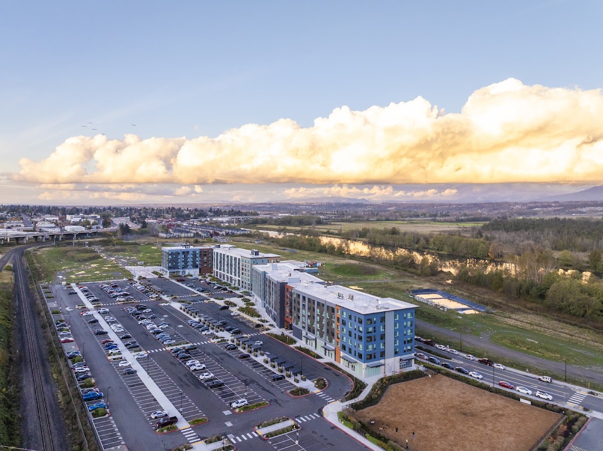 Riverfront Everett apartments in Everett WA
