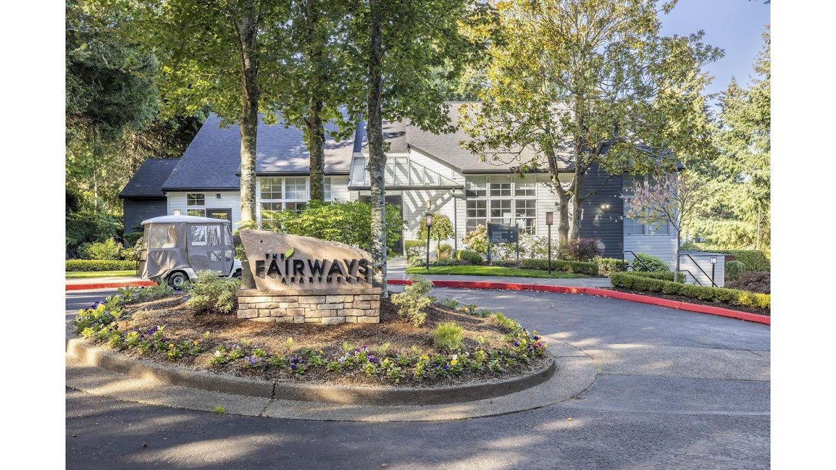 The Fairways apartments in Federal Way, WA