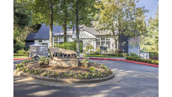 The Fairways apartments in Federal Way, WA