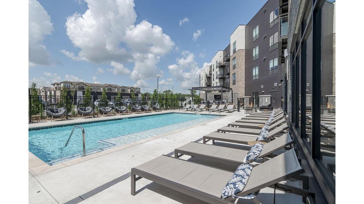 Darby at Briarcliff apartments in Kansas City, KS