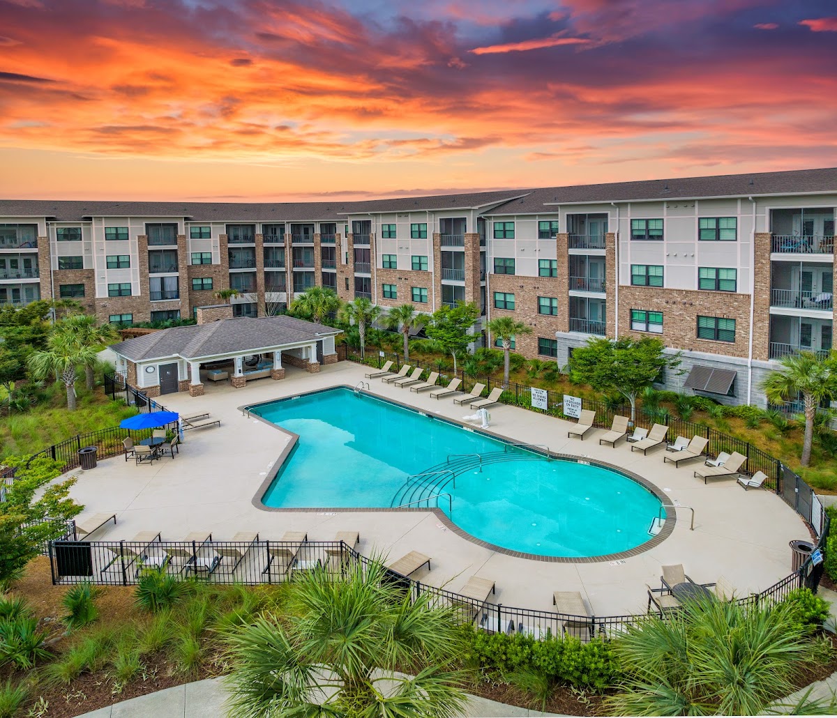 MAA 1201 Midtown apartments in Mount Pleasant, SC