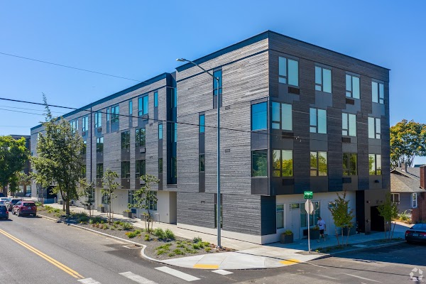 505 DEKUM apartments in Portland OR