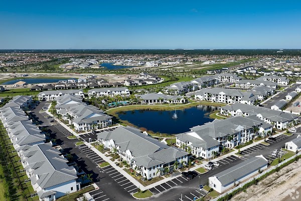 Alton Central Park apartments in Port St Lucie, FL