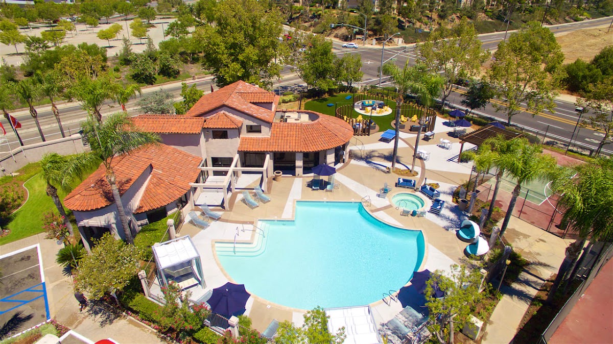 Vista Promenade apartments in Murrieta CA