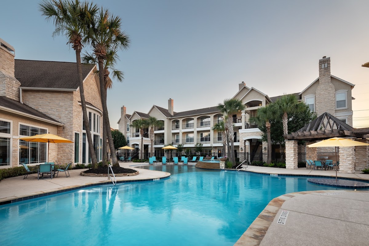 The Retreat at Cinco Ranch apartments in Katy, TX