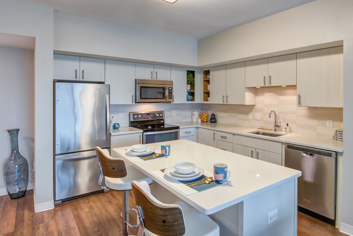 Summer House apartments in Stamford CT