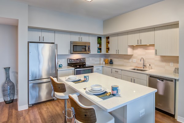 Summer House apartments in Stamford CT