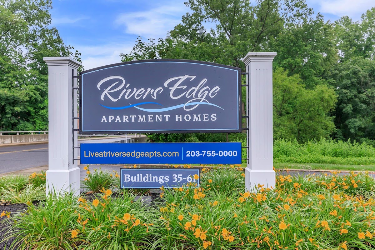 Rivers Edge apartments in Waterbury, CT