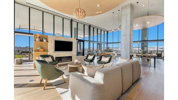 One Seven at Belleview Station apartments in Centennial, CO