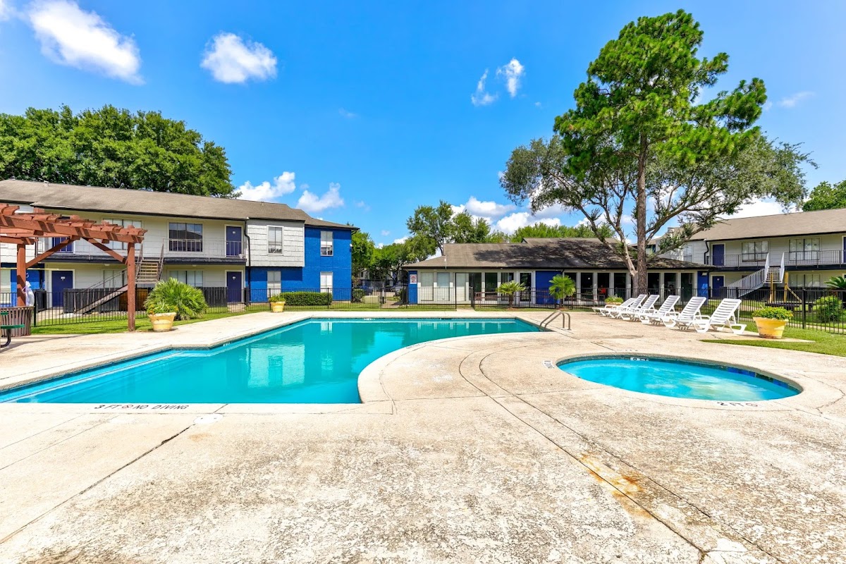The Redford apartments in Pasadena TX