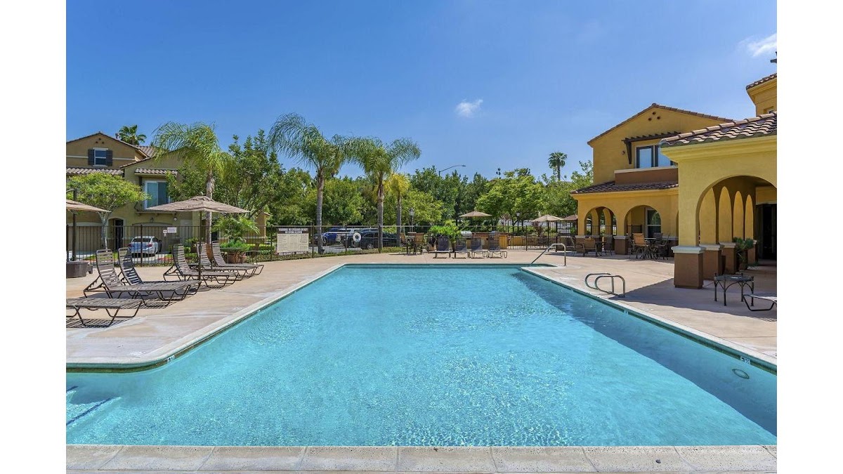 Riveredge Terrace apartments in San Diego, CA